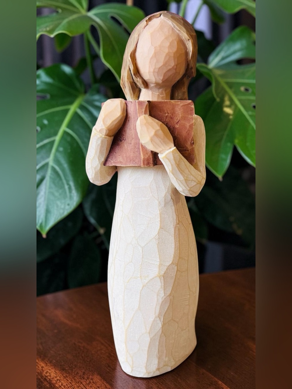 “ Love of learning “ Willow Tree Figurine by Susan Lordi